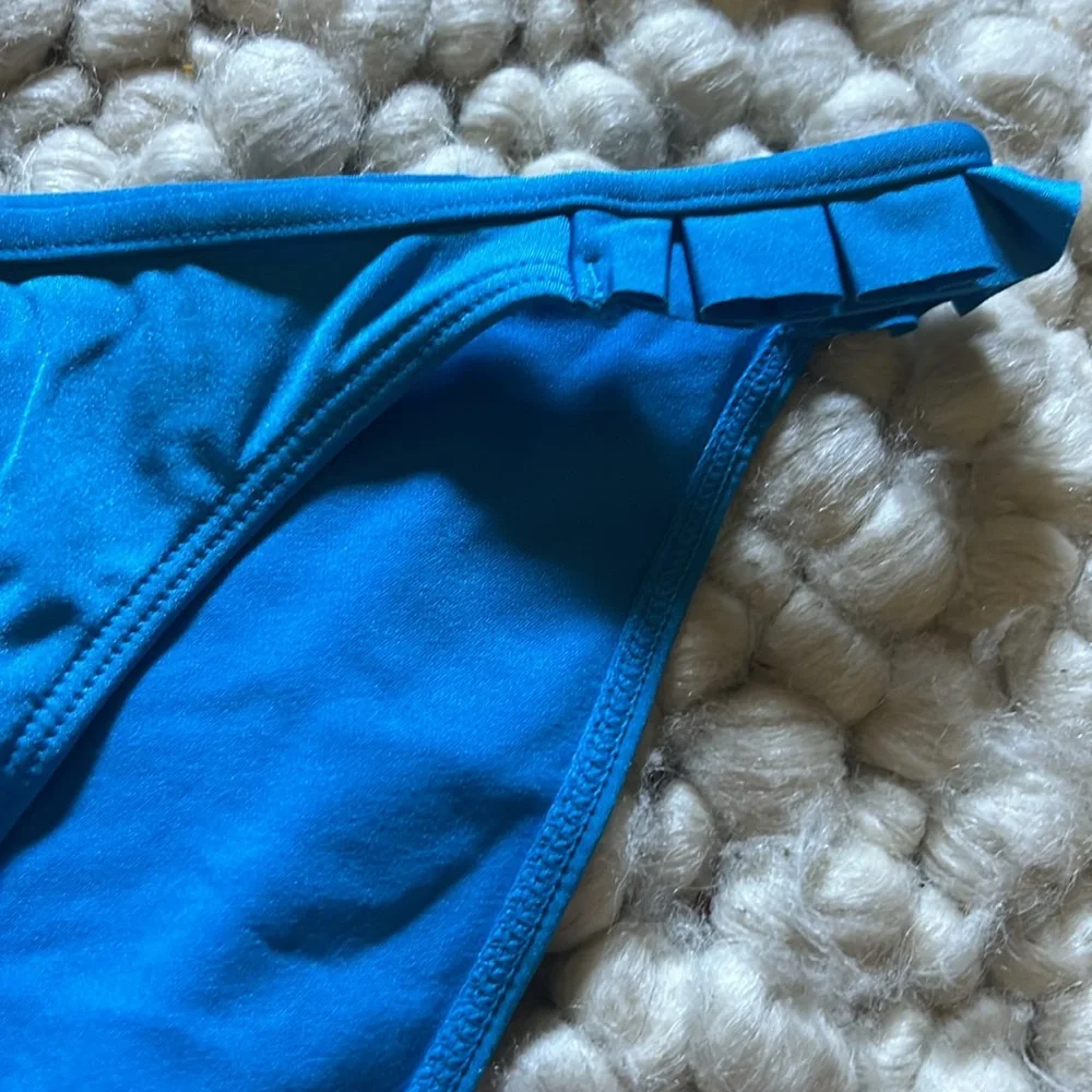 🩵 H&M 🩵 Bikini - Picture 2 of 7